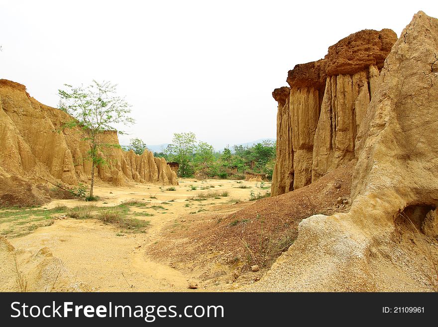 Ancient corrosion of soil by rain and wind more than 100,000 years. Ancient corrosion of soil by rain and wind more than 100,000 years.