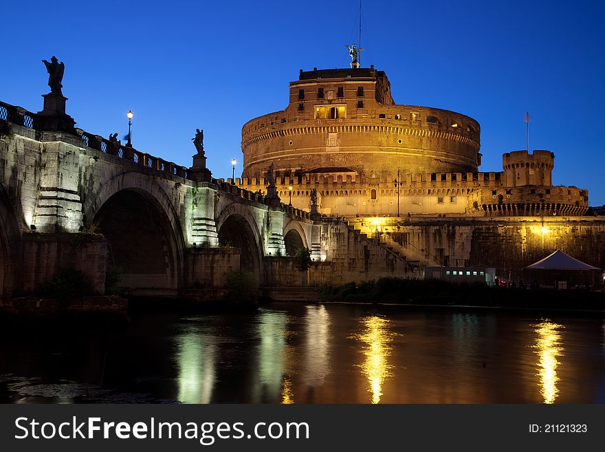 Castel Sant Angelo at night