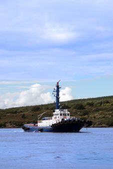 River Shannon Tug Boat Sailing Stock Photo River Shannon Tug Boat Sailing Stock Photo