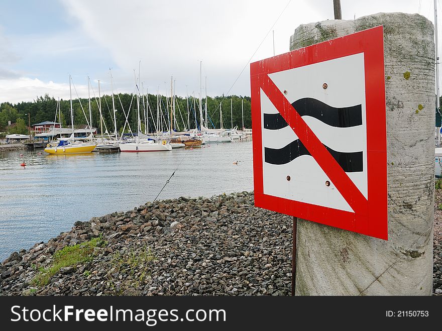 Parking sign at the harbor