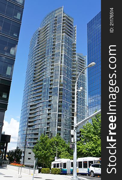 An apartment building in Bellevue, Washington. An apartment building in Bellevue, Washington