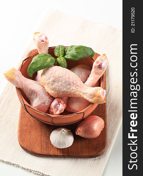 Raw chicken drumsticks