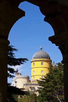 Pena Palace Seen Through An Arch Royalty Free Stock Photography Pena Palace Seen Through An Arch Royalty Free Stock Photography