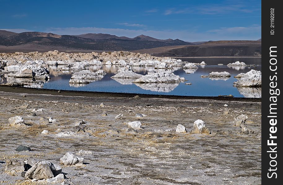 Tufas At Mono Lake