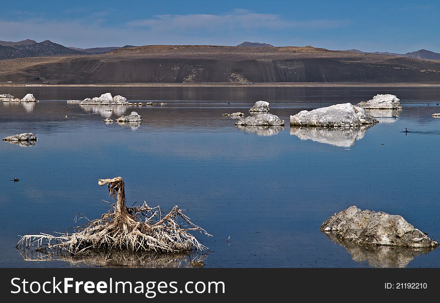 Tufas At Mono Lake