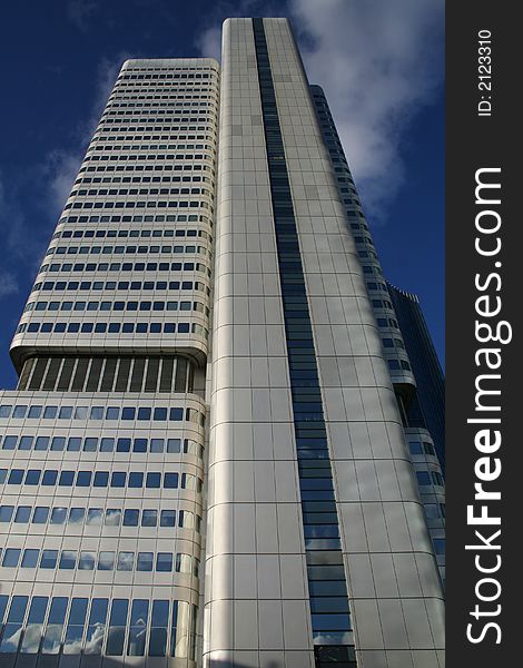 Tower Dresdner Bank in Frankfurt City