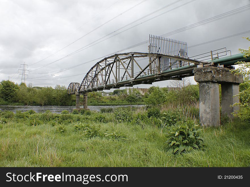 Last of Glasgow's Clyde Bridges upstream. Last of Glasgow's Clyde Bridges upstream.