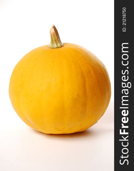 Yelow pumkin for halloween and holidays