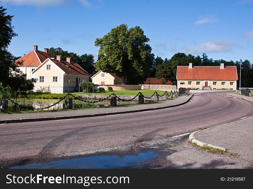 Road to the village.