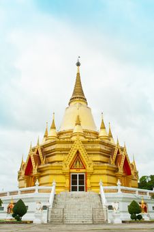 Golden Church At Wang Ma Now Temple Royalty Free Stock Photography Golden Church At Wang Ma Now Temple Royalty Free Stock Photography