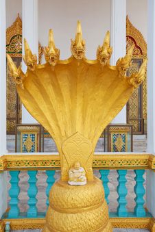 Gold Serpent King Royalty Free Stock Image Gold Serpent King Royalty Free Stock Image