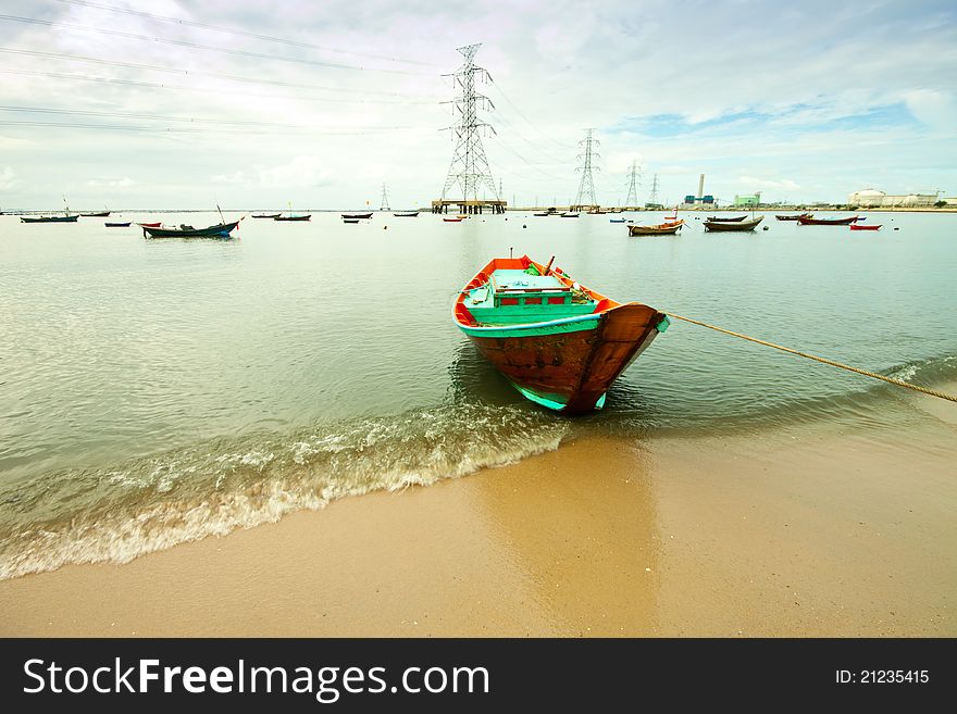 Fishing boat with power plant