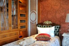 Closet And Bed Royalty Free Stock Images Closet And Bed Royalty Free Stock Images