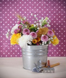 Bouquet Of Autumn Flowers In The Iron Pot Stock Photos Bouquet Of Autumn Flowers In The Iron Pot Stock Photos