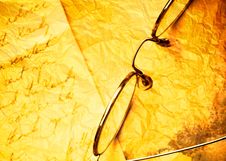 Vintage Paper With Old Eyeglasses Royalty Free Stock Image Vintage Paper With Old Eyeglasses Royalty Free Stock Image