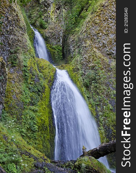 Beautiful Wahkeena waterfall in Columbia River Gorge, Oregon USA. Beautiful Wahkeena waterfall in Columbia River Gorge, Oregon USA.