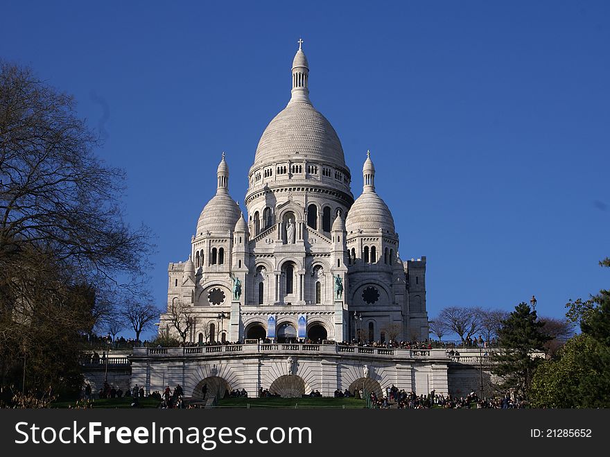Frontal view of the Sacre Coeur in Paris