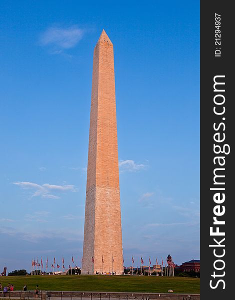 Outdoor view of Washington Monument in Washington DC with beautiful blue sky in background