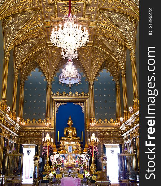 Golden Sculpture Of The Buddha Angkeeros , Bangkok