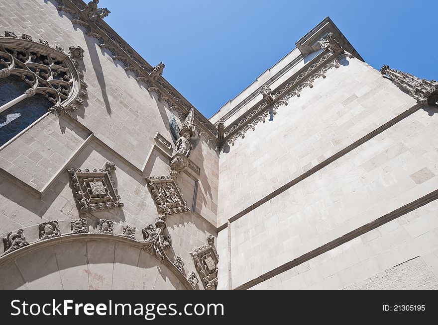 Gothic facade of the Cityhall at Barcelon