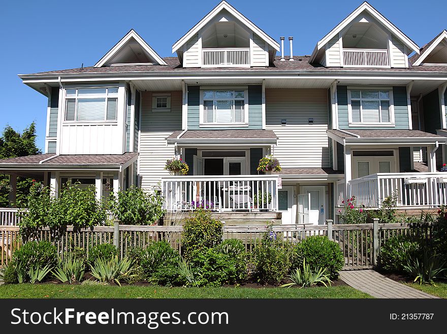 Residences in South Richmond BC a close neighborhood. Residences in South Richmond BC a close neighborhood.