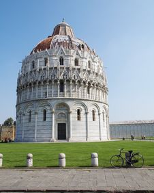 Baptistry Of Pisa, Italy Royalty Free Stock Image