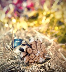 Christmas Border With Bauble And Pine Cones Royalty Free Stock Images Christmas Border With Bauble And Pine Cones Royalty Free Stock Images