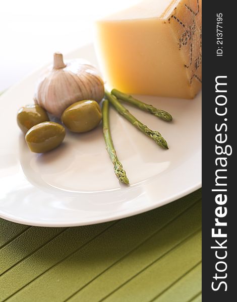 Olive Onion Cheese Asparagus