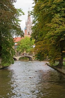 Canal And Church Of Our Lady, Bruges Stock Images Canal And Church Of Our Lady, Bruges Stock Images