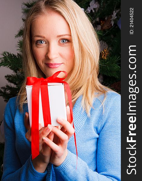 Beautiful  Woman  With A Christmas Gift