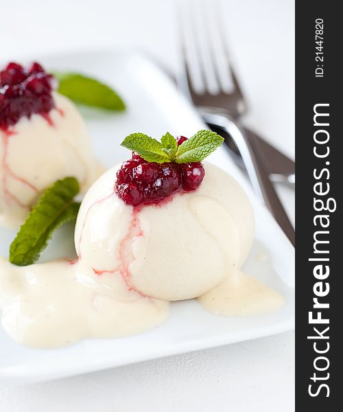 Fresh dumplings with fruits and vanilla sauce. Fresh dumplings with fruits and vanilla sauce