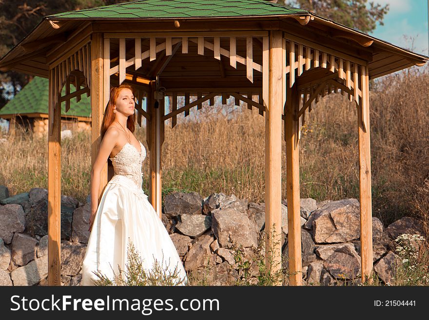 Portrait of a beautiful bride outdoor