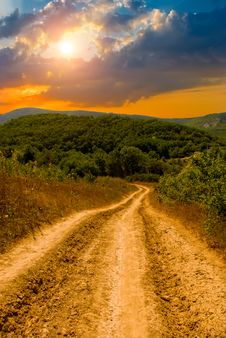 Sunset In A Field On A Rural Road Royalty Free Stock Photography Sunset In A Field On A Rural Road Royalty Free Stock Photography