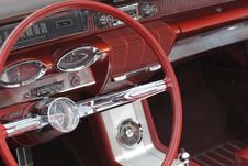 Classic Red Steering Wheel Royalty Free Stock Photos Classic Red Steering Wheel Royalty Free Stock Photos