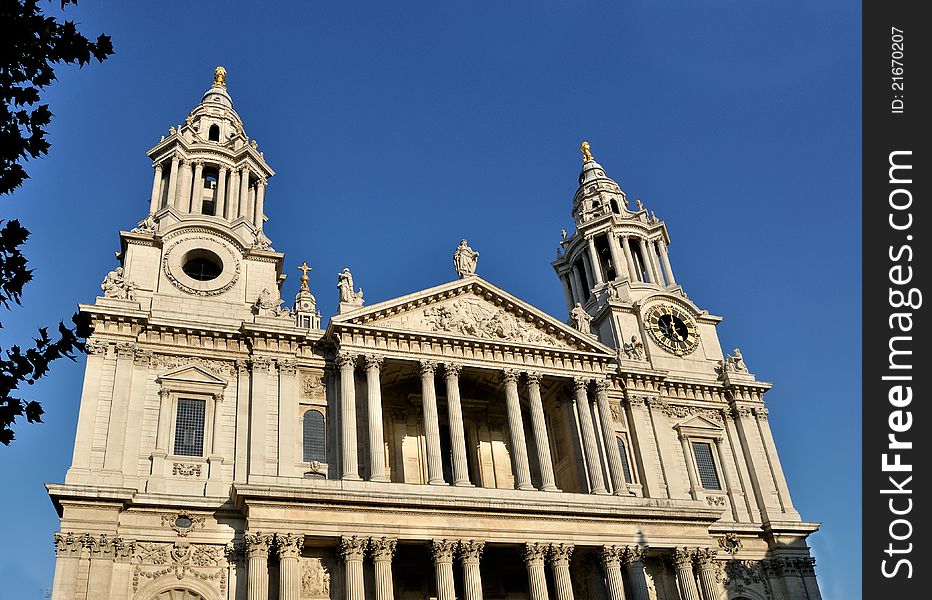 Front facade of St Pauls Cathedral, UK. Front facade of St Pauls Cathedral, UK