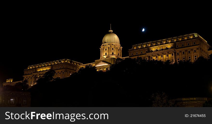 Royal Palace in Budapest at night