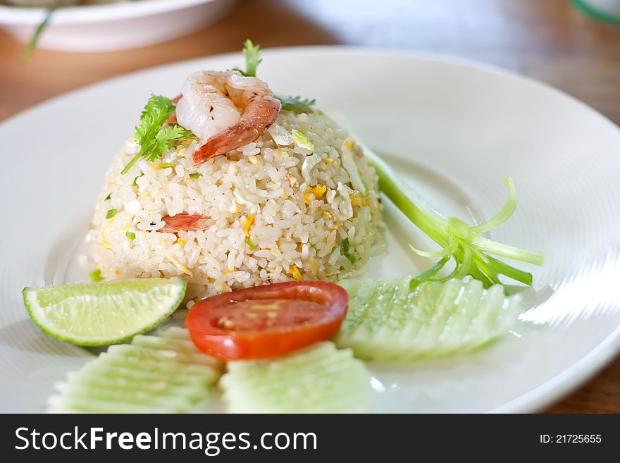 Thai shrimp fried rice: delicious food.