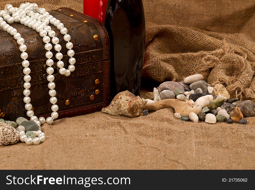Sea pearls and stones