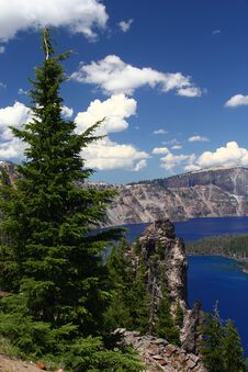 Crater Lake On A Warm & Sunny Day Stock Photos Crater Lake On A Warm & Sunny Day Stock Photos