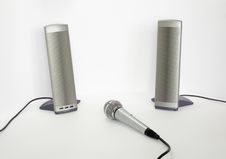 Speakers And Microphone Royalty Free Stock Images Speakers And Microphone Royalty Free Stock Images