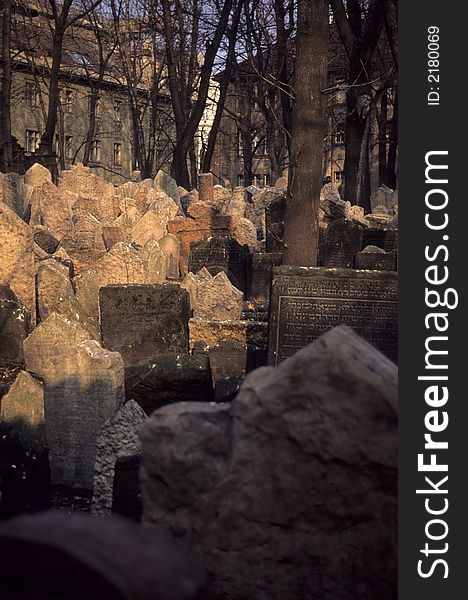 Ancient Jewish Cemetery, with crowded headstones, Prague Czechoslovakia [Czech Republic]