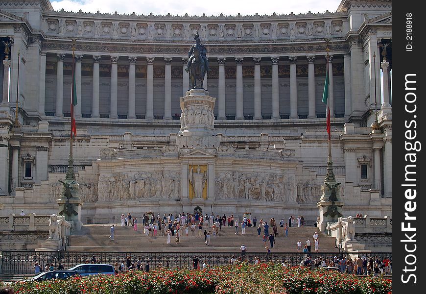 The monument at Plazza Venezia in Rome