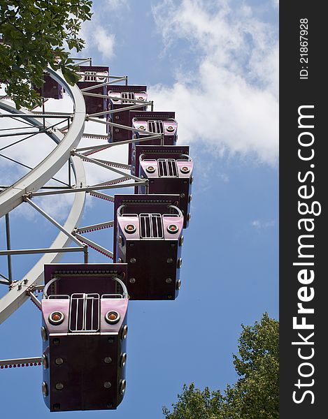 Big Ferris wheel on summer day.