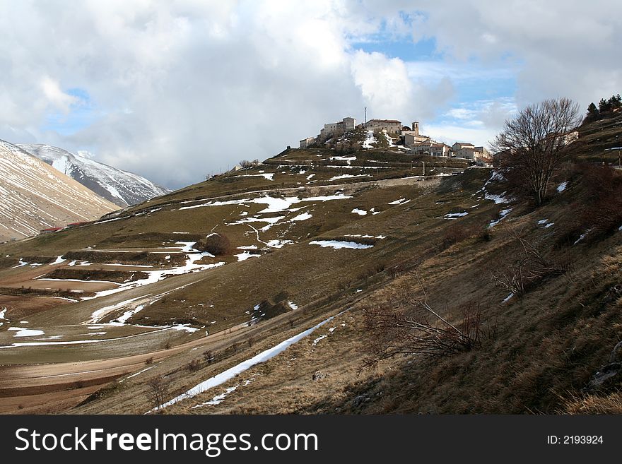 Castelluccio /winter landscape