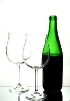 Two Wine Glasses With Red Wine Royalty Free Stock Images Two Wine Glasses With Red Wine Royalty Free Stock Images