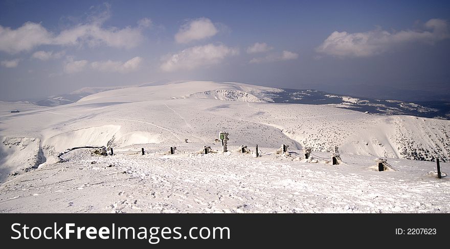 Way to Snezka mountain under snow