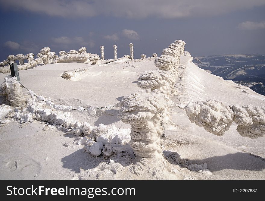 Way to Snezka mountain under snow