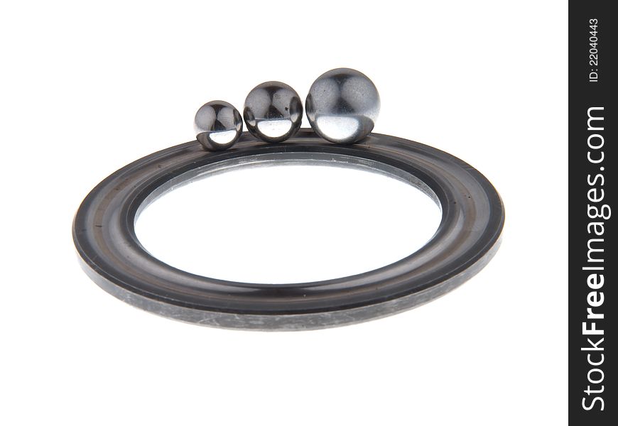 Bearing part of the round in a ring with  balls