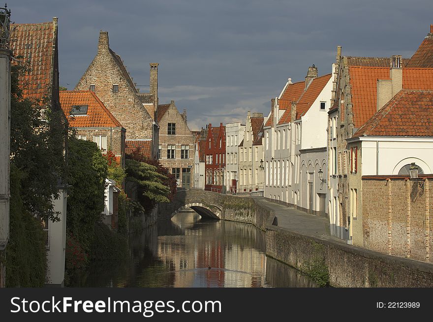 This is one of the smallest canals of Bruges, but one of the most beautiful. This is one of the smallest canals of Bruges, but one of the most beautiful.