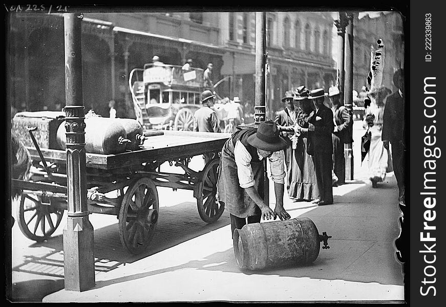 Streetscenes including pedestrians on King Street, George Street, Pitt Street, plus horsedrawn vehicles and activities on York and Castlereagh Streets, including the delivery of ice, bottle and gas cylinders.

Format: Glass photonegative

Find more detailed information about this photographic collection: acms.sl.nsw.gov.au/item/itemDetailPaged.aspx?itemID=404293

From the collection of the State Library of New South Wales www.sl.nsw.gov.au. Streetscenes including pedestrians on King Street, George Street, Pitt Street, plus horsedrawn vehicles and activities on York and Castlereagh Streets, including the delivery of ice, bottle and gas cylinders.

Format: Glass photonegative

Find more detailed information about this photographic collection: acms.sl.nsw.gov.au/item/itemDetailPaged.aspx?itemID=404293

From the collection of the State Library of New South Wales www.sl.nsw.gov.au